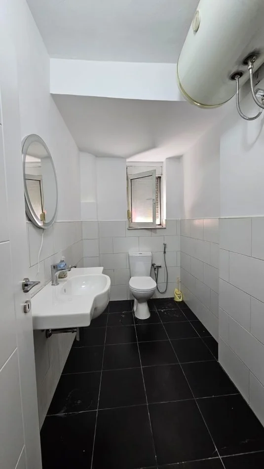 Tirane, shitet apartament 2+1 Kati 3, 64 m² 146.000 € (Shkolla Harry Fultz)