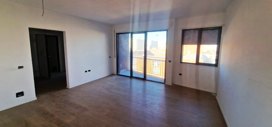 Tirane, shitet apartament 2+1+Ballkon Kati 4, 108 m² 197.000 € (REZIDENCA “TWISTER PALACE” NE “DON BOSKO”)