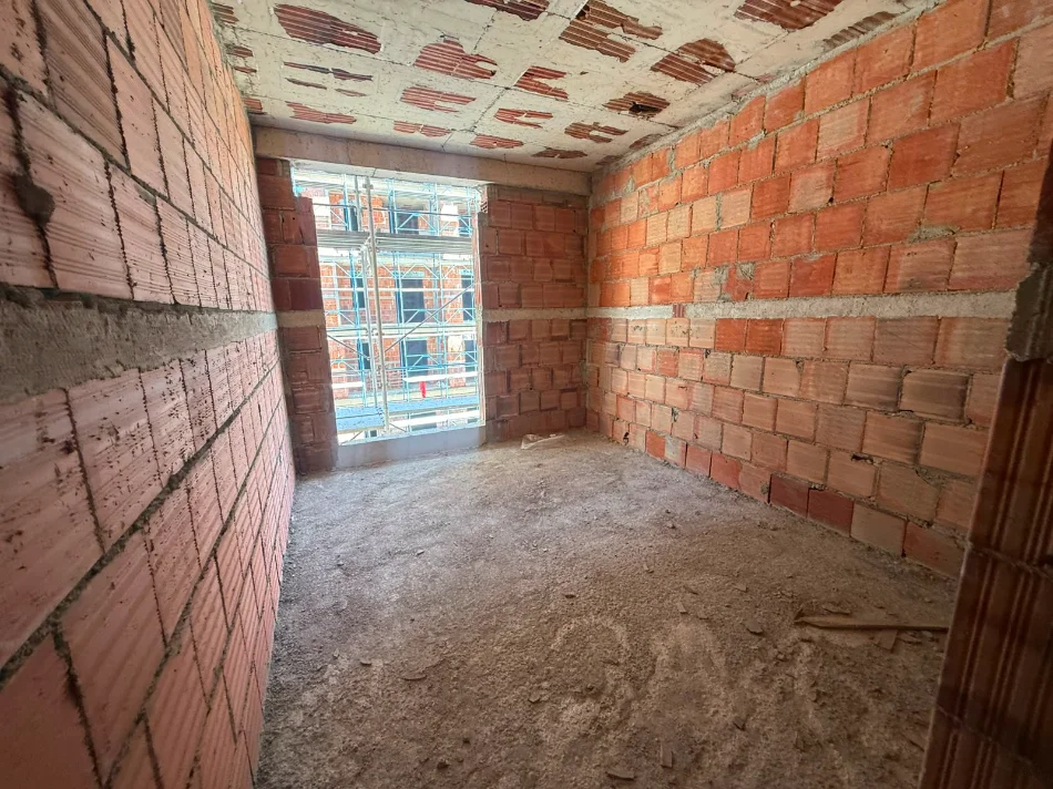 Tirane, shitet apartament 2+1+Ballkon Kati 3, 90 m² 108.000 € (Rruga Lidhja e Prizrenit)