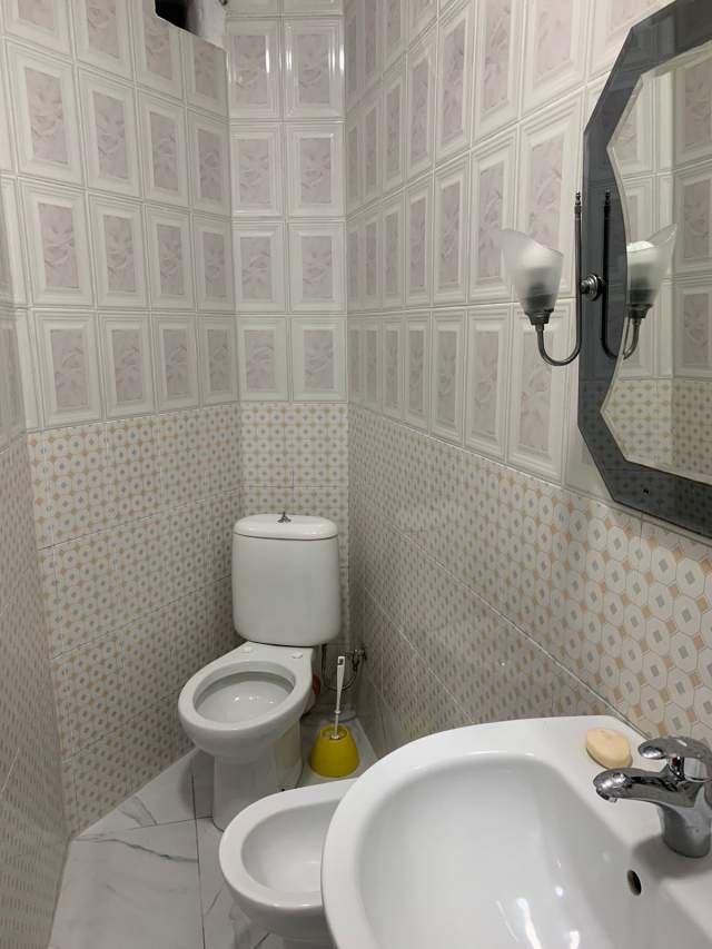Tirane, jepet me qera garsonier 1+1 Kati 3, 50 m² 400 Euro (Myslym Shyri)