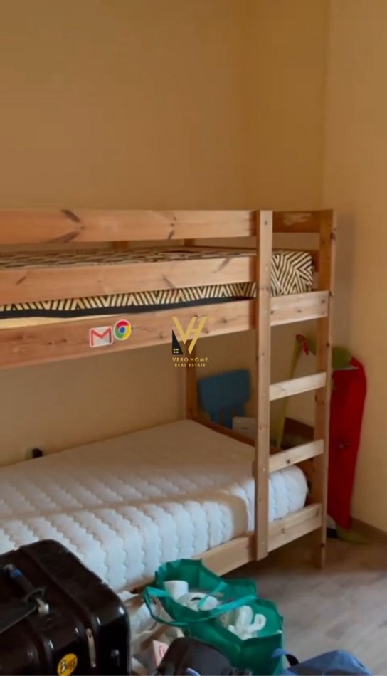 Tirane, shitet apartament 2+1+Ballkon Kati 3, 100 m² 300.000 € (RRUGA E ELBASANIT)