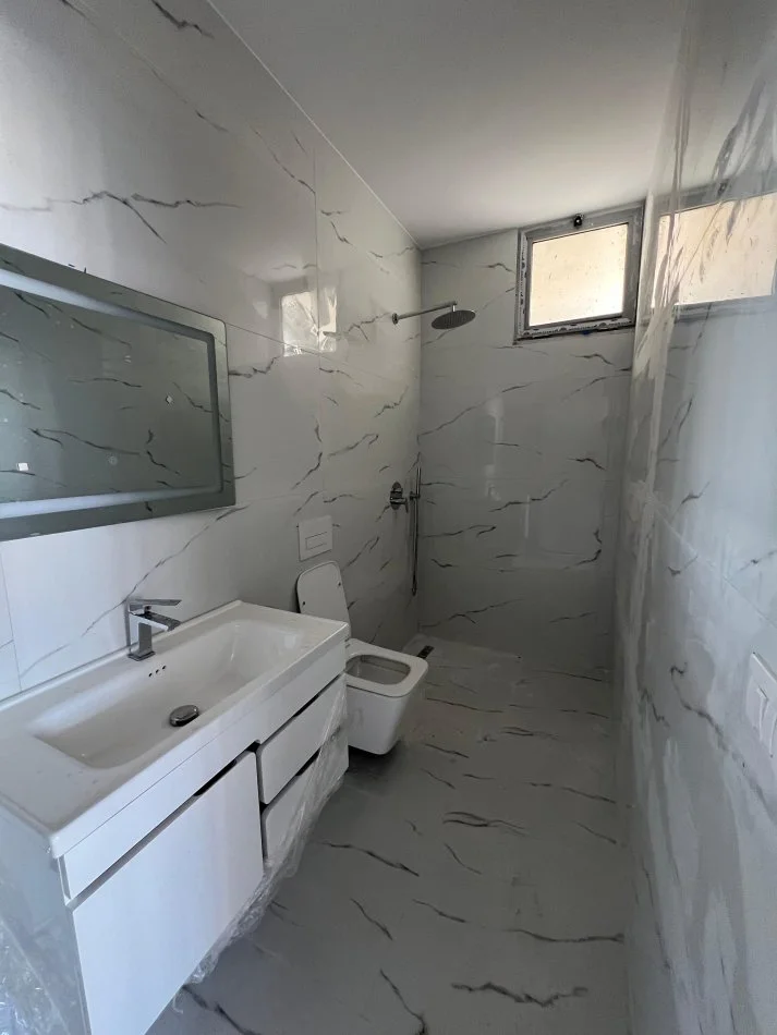 Tirane, shes apartament 1+1 Kati 7, 64 m² 98.000 € 