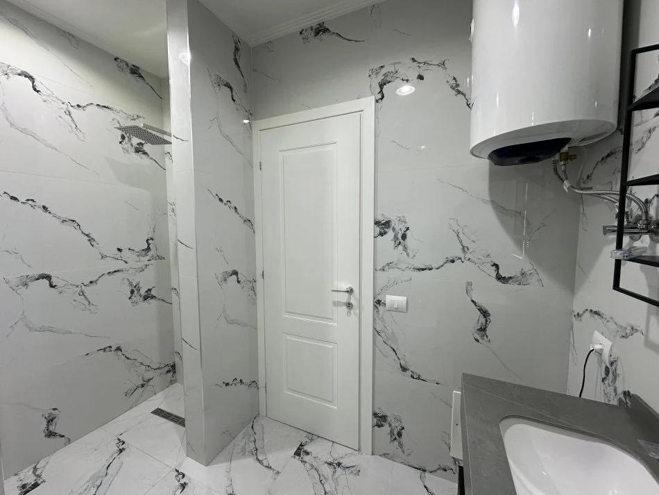 Tirane, shitet apartament 2+1 Kati 3, 124 m² 250.000 € 