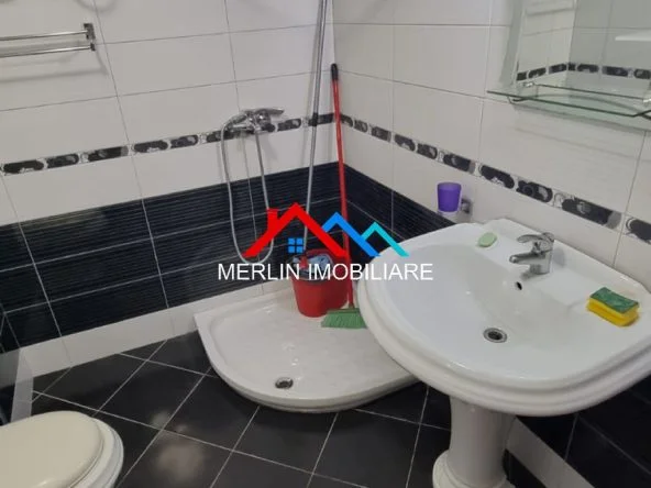 Tirane, jepet me qera apartament 1+1+Ballkon Kati 5, 70 m² 570 € (DON BOSKO)