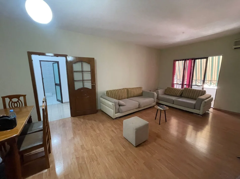 Tirane, shitet apartament 2+1 Kati 3, 114 m² 345.000 € (9 katshet)