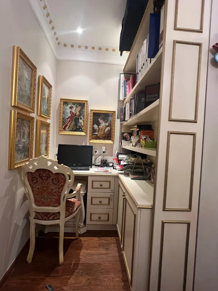 Tirane, jepet me qera apartament 1+1 Kati 5, 84 m² 700 € (Komuna e parisit)