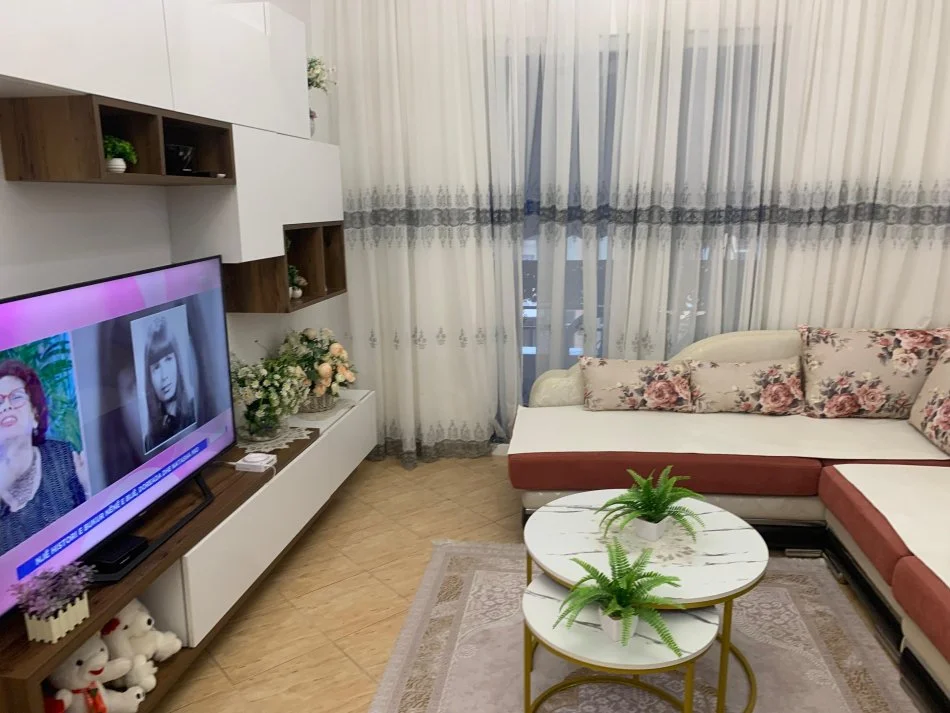 Tirane, shitet apartament 1+1+Ballkon Kati 9, 58 m² 100.000 € (Rruga teodor keko)