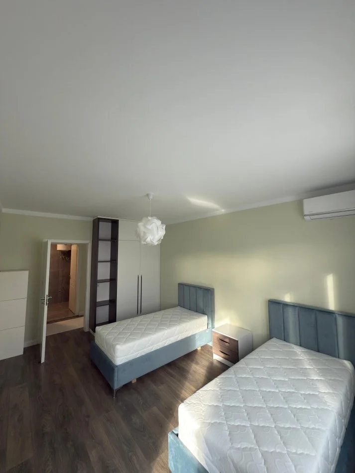 Tirane, shitet apartament 2+1+Ballkon Kati 5, 118 m² 155.000 € (LONI LIGORI)