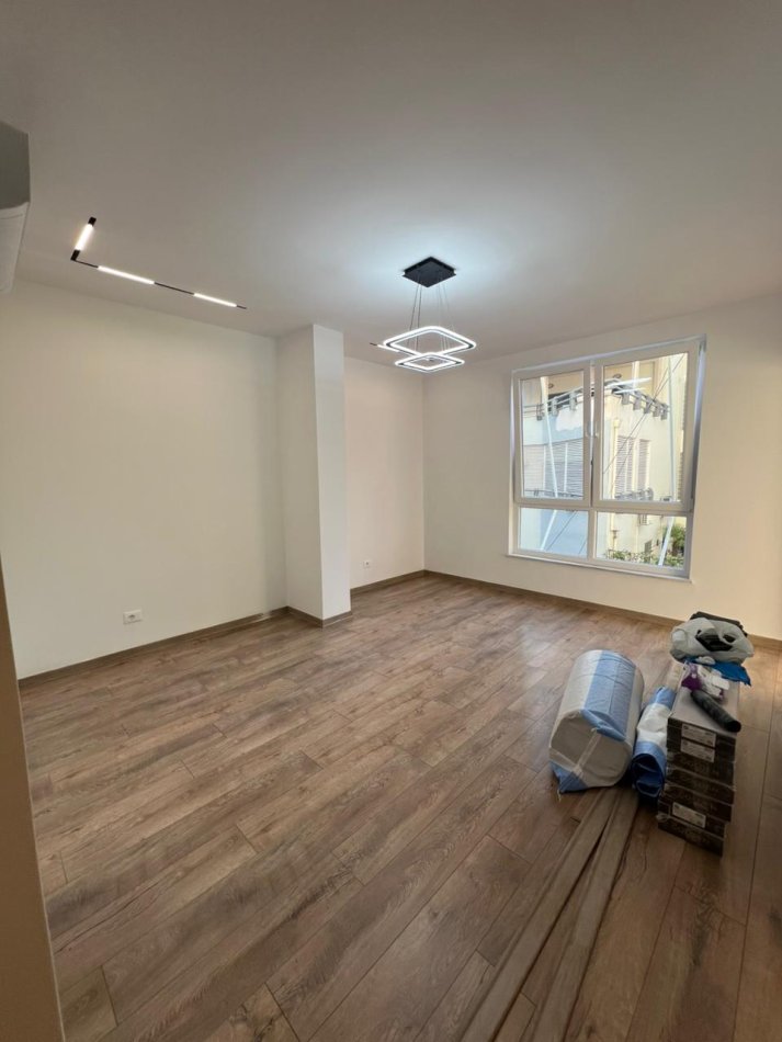 Tirane, shes apartament Kati 4, 77 m² (Rruga e Elbasanit)
