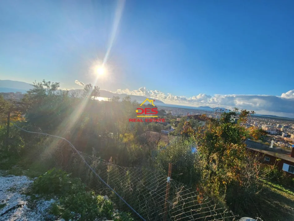 Vlore, shitet shtepi 2+1+Ballkon Kati 0, 100 m² 140.000 € (Kuzum Baba)