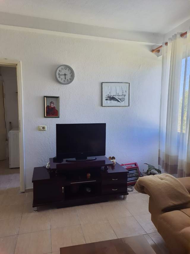 Tirane, jepet me qera apartament 1+1 Kati 3, 70 m² 25.000 Leke (Paskal Vodica)