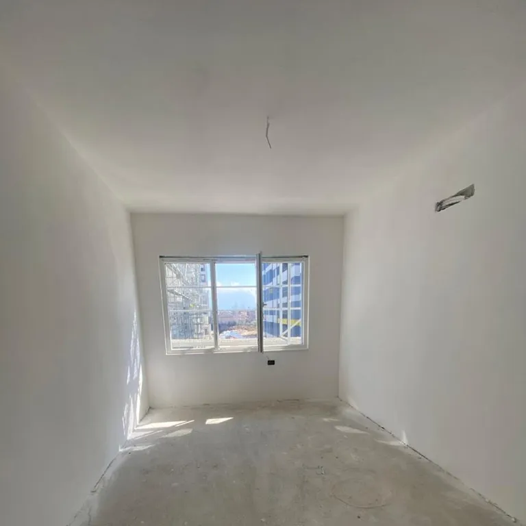 Tirane, shitet apartament 2+1 Kati 3, 105 m² 120.000 € (UNIVERS CITY)