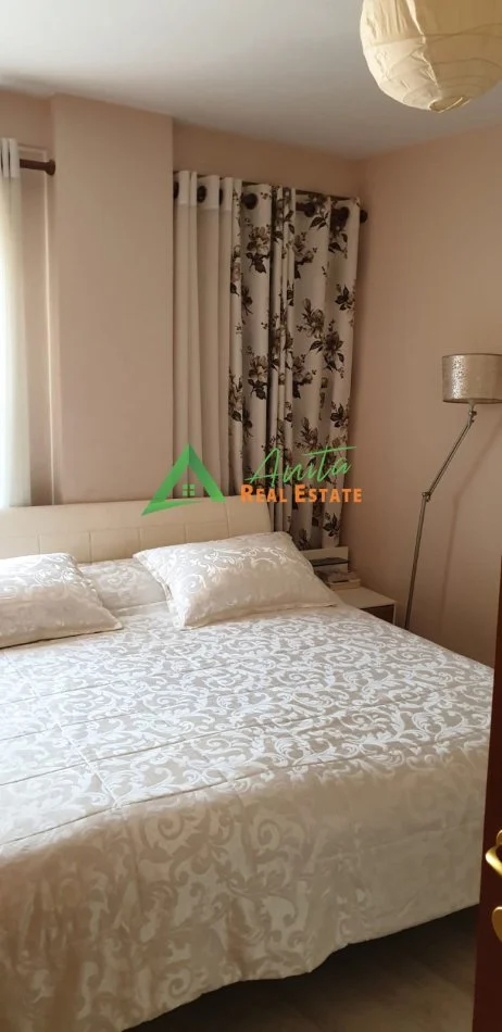 Tirane, jepet me qera apartament 2+1 Kati 7, 85 m²  (Misto Mame)