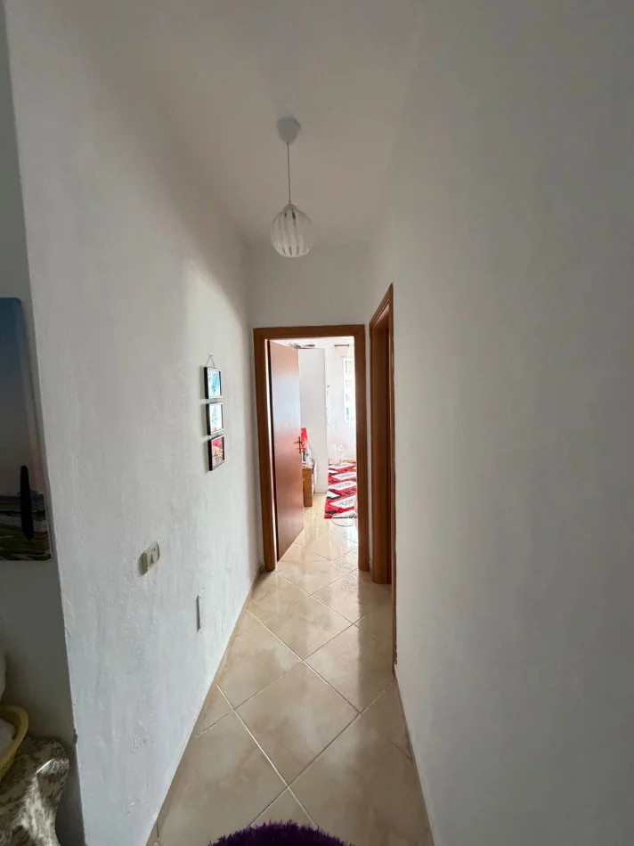 Durres, shitet apartament 2+1+Ballkon Kati 9, 99.000 € (Shkembi kavajes)