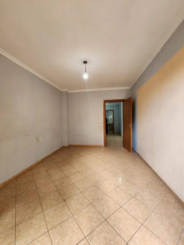 Tirane, shitet apartament Kati 6, 110 m² 190.000 Euro (Rruga Elbasanit)