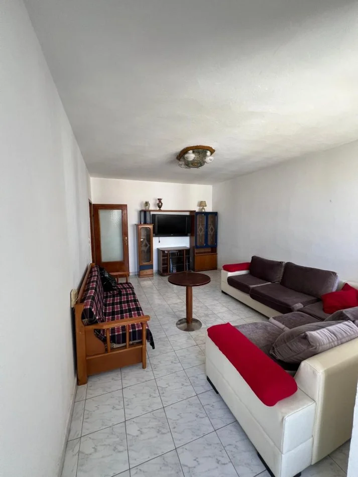 Tirane, jepet me qera apartament 2+1 Kati 5, 91 m² 500 € 