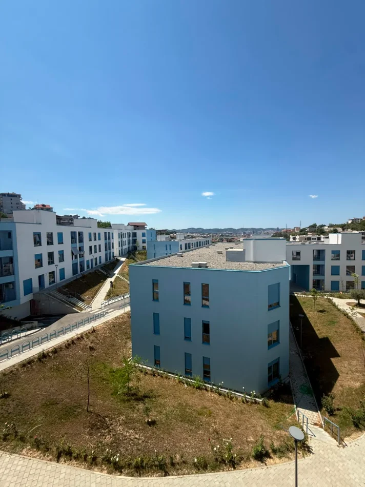Tirane, shitet apartament 2+1+Aneks+Ballkon Kati 3, 88 m² 127.000 € (shkoze)