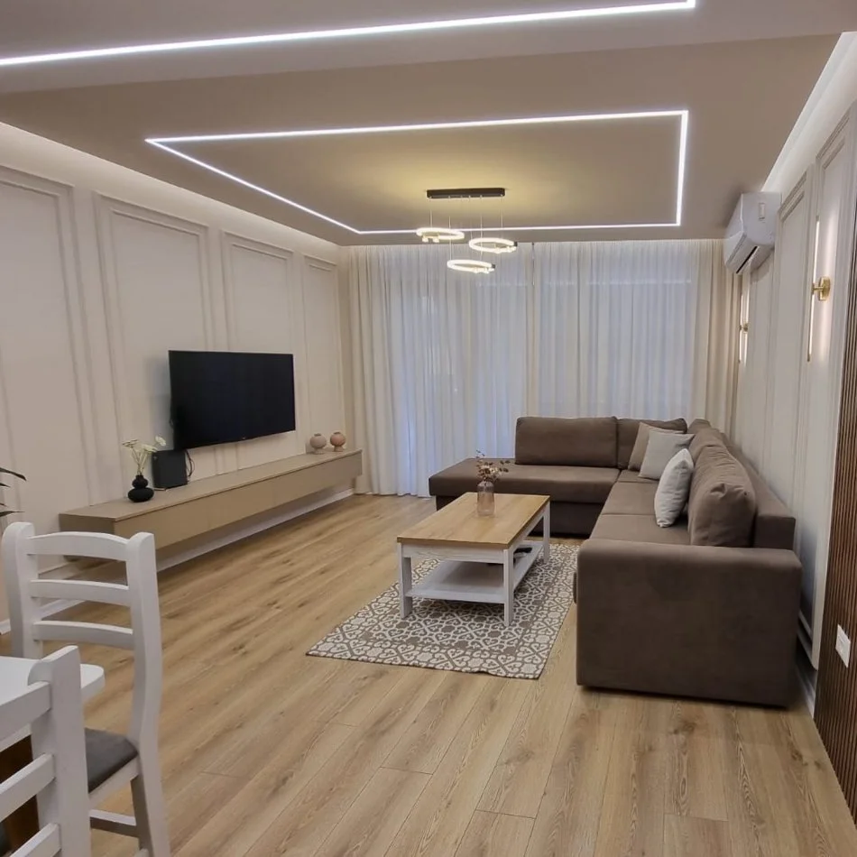 Tirane, jepet me qera apartament duplex 2+1+Aneks+Ballkon Kati 3, 145 m² 1500 € (Qendër)