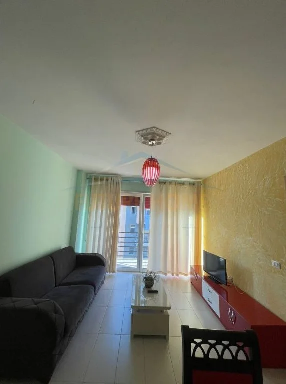 Tirane, jepet me qera apartament 2+1 Kati 7, 98 m² 600 € (Unaza e Re)