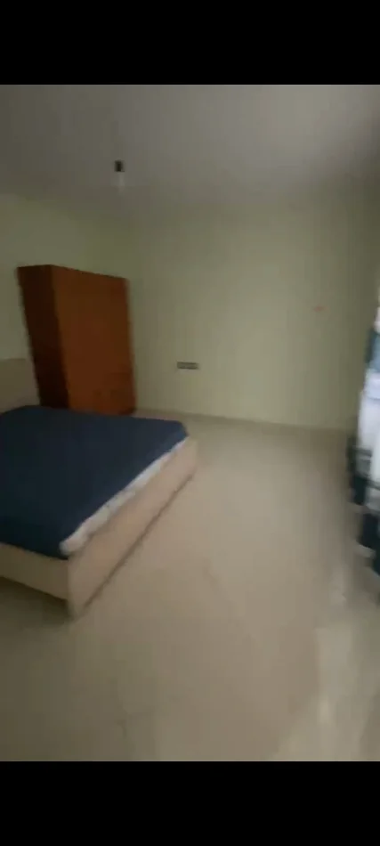 Tirane, jepet me qera shtepi 2+1 Kati 1, 70 m² 300 € (Qytet Studenti)