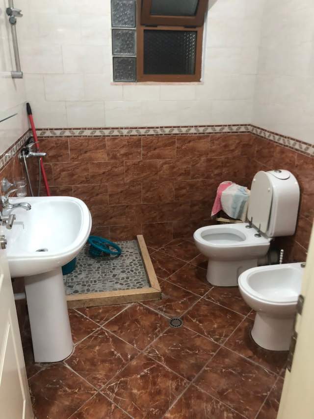 Tirane, jepet me qera apartament 2+1 Kati 3, 90 m² 40.000 Leke (rruga Jordan Misja)