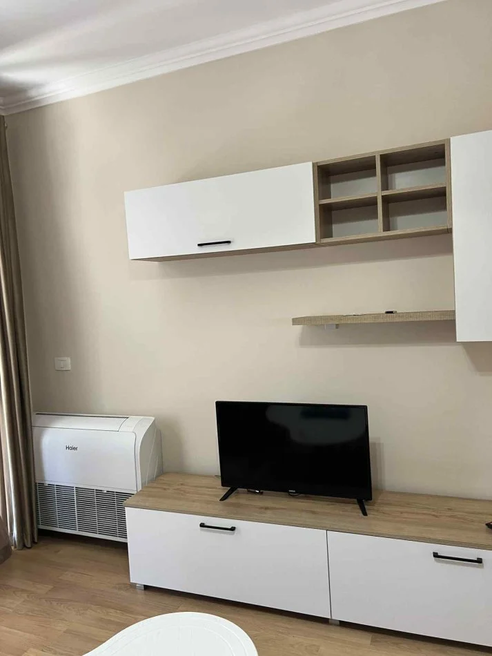 Tirane, jepet me qera apartament 2+1+Ballkon Kati 3, 100 m² 700 € (FIORI DI BOSKO)