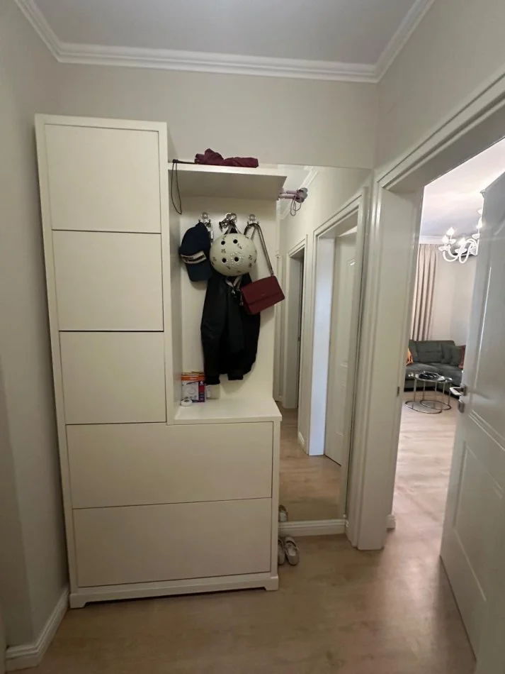 Tirane, jepet me qera apartament 2+1 Kati 5, 80 m² 750 € (Prane Universitetit te Juridikut)