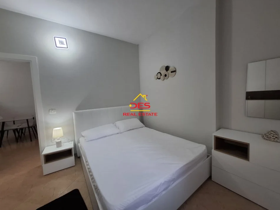 Vlore, jepet me qera apartament 1+1 Kati 0, 70 m² 300 € (Rruga gjergj Arianiti)