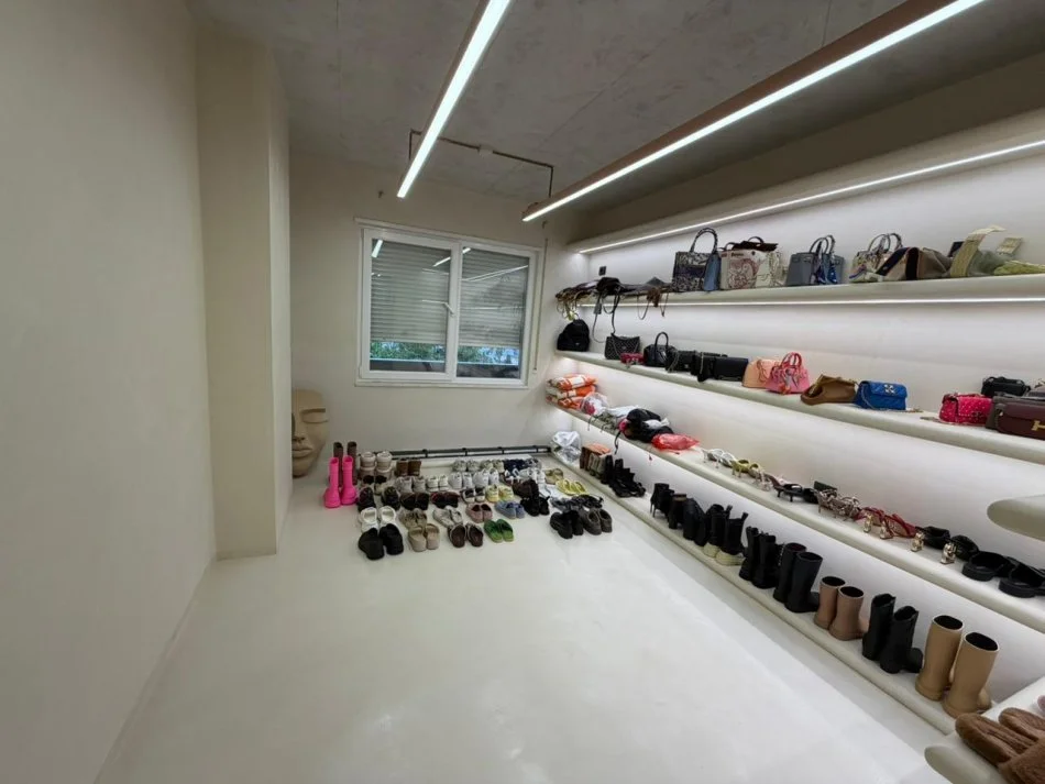 Tirane, shitet 1+1+Ballkon Kati 1, 66 m² (Komuna e Parisit)