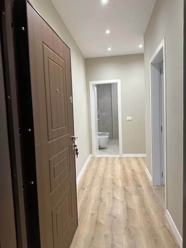 Durres, shitet apartament 1+1 Kati 10, 60 m² 75.000 €