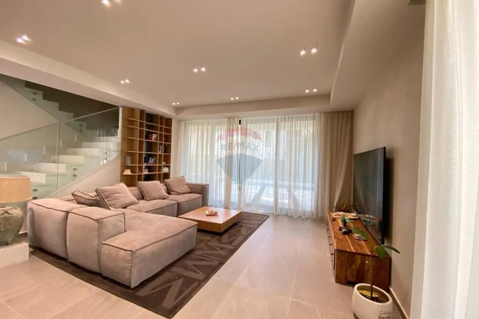 Durres, shitet 4+1 , 240 m² 1.500.000 € (San Pietro Rezidence)