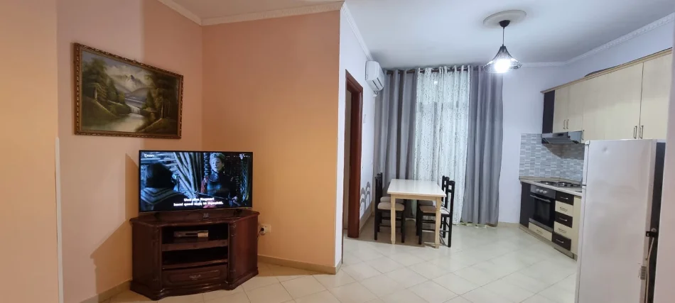 Tirane, jepet me qera apartament 1+1 Kati 3, 420 € 