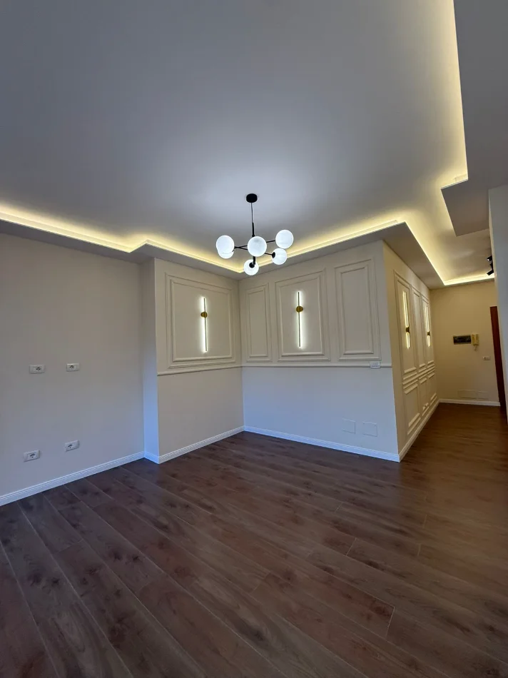 Durres, shitet apartament 1+1+Ballkon Kati 2, 73 m² 