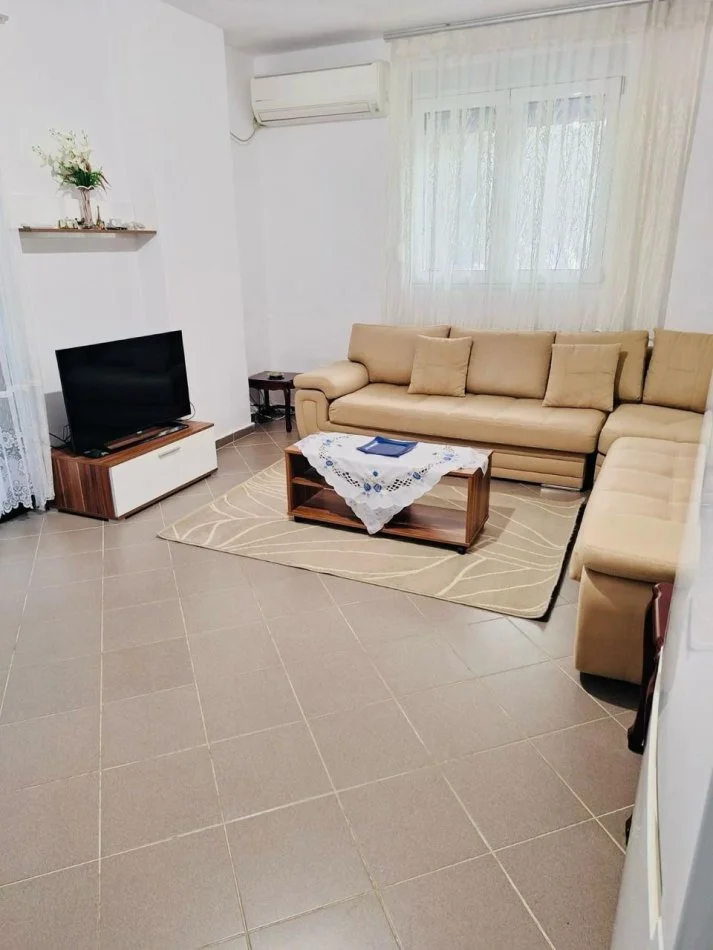 Durres, shitet apartament 1+1 Kati 2, 64 m² (Rruga Skenderbeu)