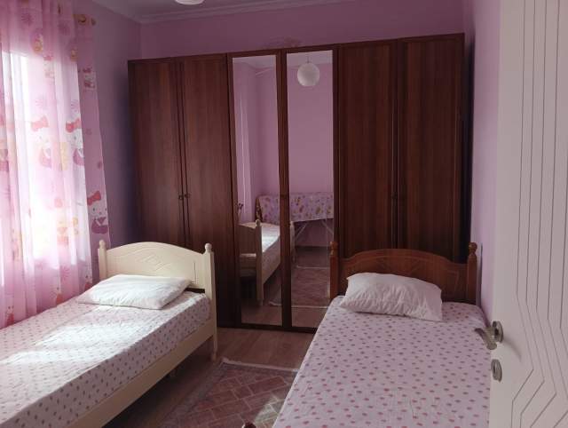Tirane, jepet me qera apartament 2+1+A+BLK 310 Euro (5 Maji)