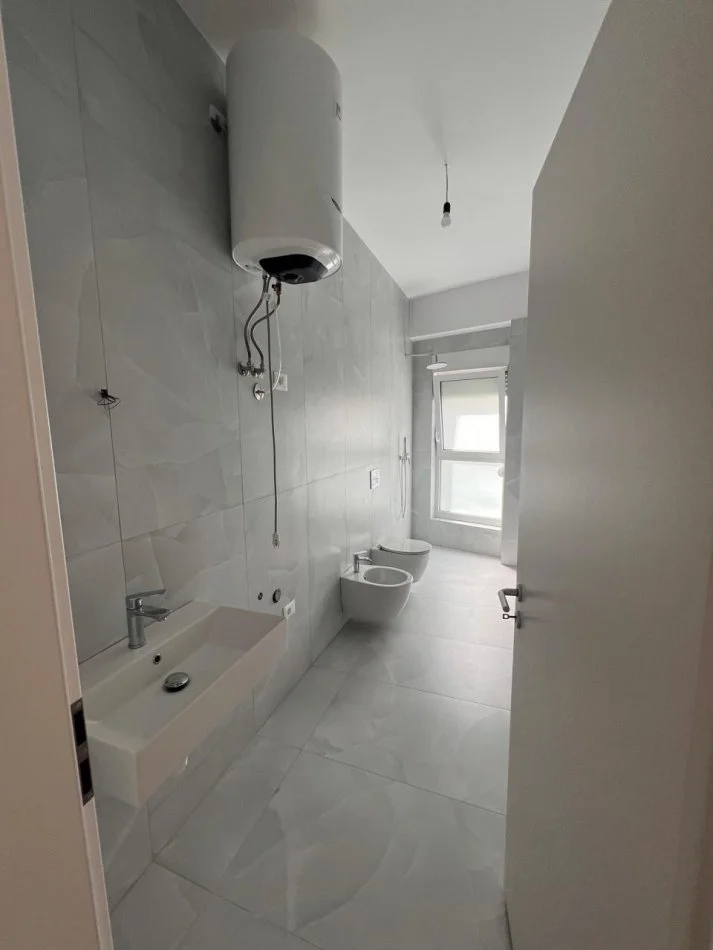 Tirane, shes apartament Kati 5, 60 m² 100.000 € (ALI DEMI)
