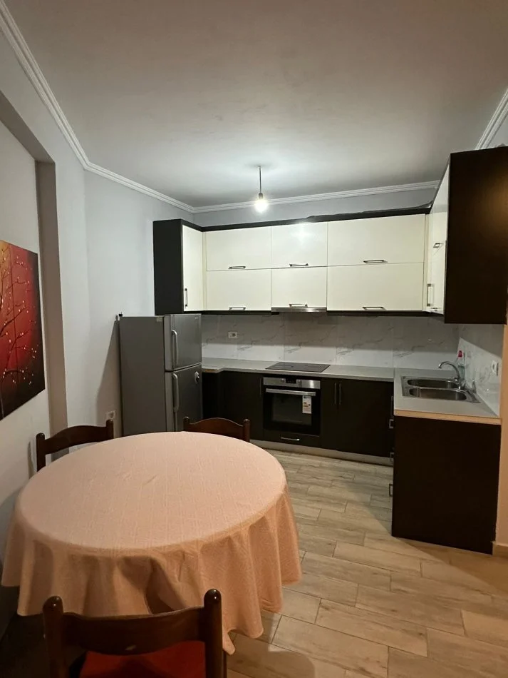 Tirane, shitet apartament 2+1+Aneks Kati 7, 108 m² 140.000 € (Rruga Teodor Keko)