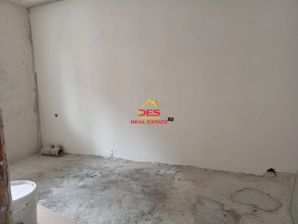 Vlore, shitet apartament 1+1+Ballkon Kati 2, 63 m² (Rruga Fiqirete Musta)