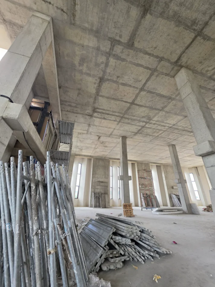 Tirane, jepet me qera garazh | post parkimi , 6.364 m² (autostrada tirane durres)