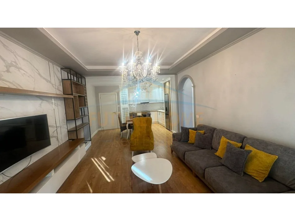 Tirane, jepet me qera apartament 3+1+PARKIM , Kati 5, 113 m² 850 € (GREEN CITY , Unaza e Re)
