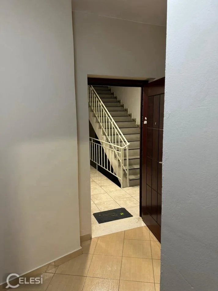 Tirane, jepet me qera apartament 1+1+Ballkon Kati 4, 70 m² 410 € (RRUGA TEODOR KEKO)