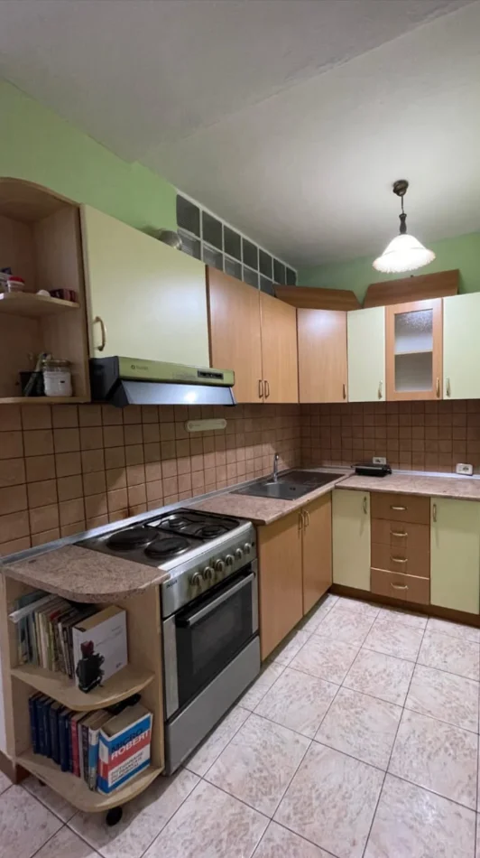 Tirane, shitet apartament 1+1 , 50 m² 155.440 € (myslim shyri)