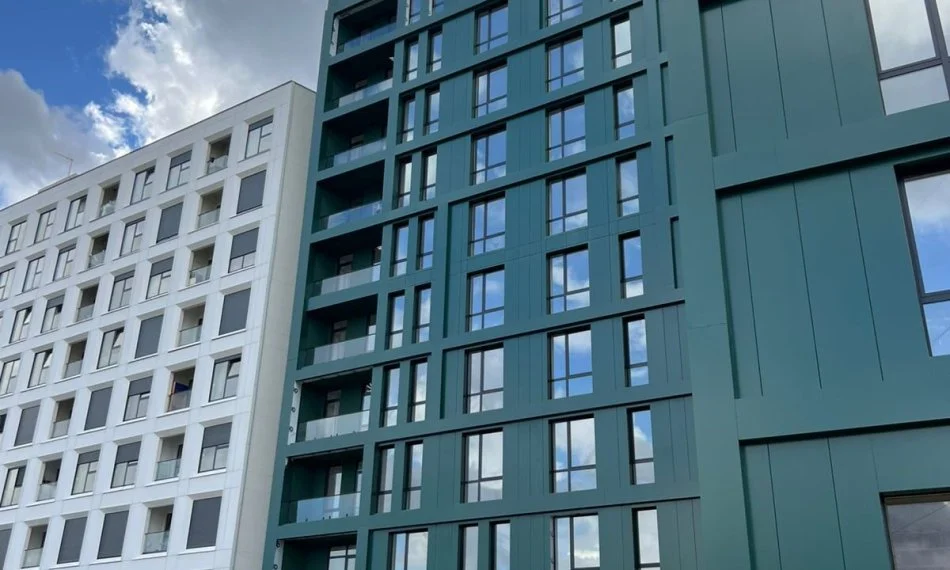 Tirane, jepet me qera zyre Kati 1, 156 m² 800 € (Bulevardi i Ri)