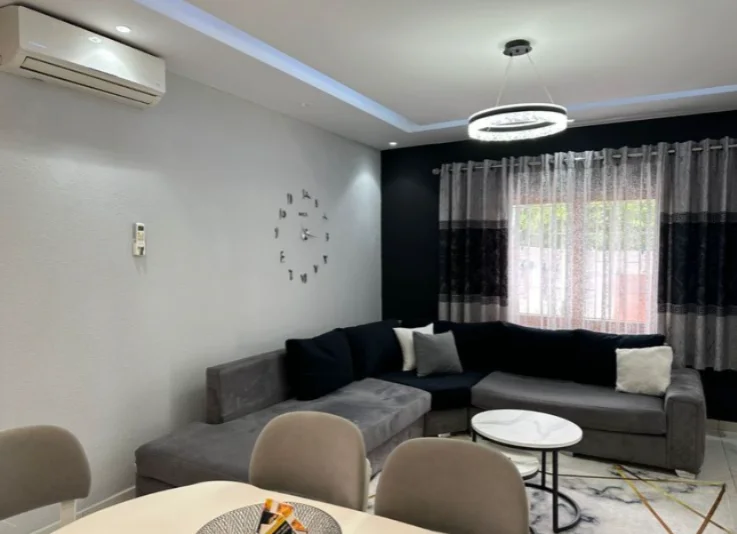 Tirane, shitet apartament 1+1 Kati 0, 2.714 m² 186.000 € (Ish Shqiponja)