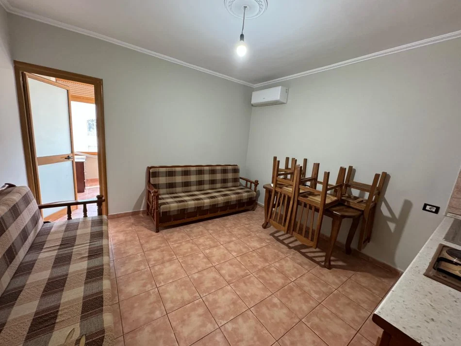 Durres, shitet 1+1 Kati 4, 40 m² 53.000 € (Mali robit)