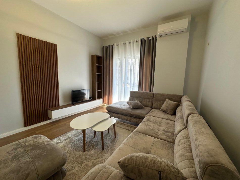 Qera Apartament 1+1 490 € (Prane Eja Studio,Unaza e Re)