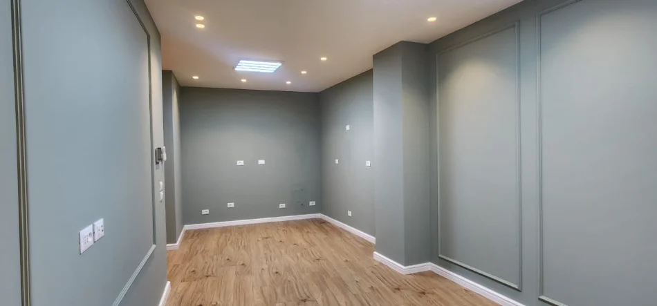Tirane, jepet me qera apartament 2+1+Ballkon Kati 6, 81 m² 1.600 € (Lake View)