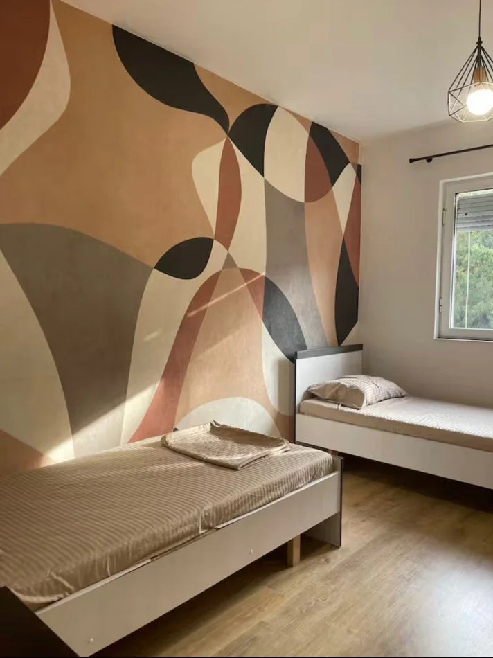 Tirane, jepet me qera apartament 2+1+Ballkon Kati 3, 80 m² 650 € 