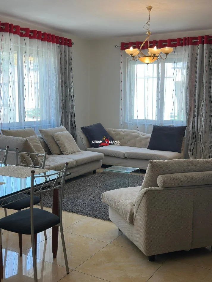 Tirane, jepet me qera apartament 2+1+Ballkon Kati 4, 110 m² 650 € (Ne zonen e Liqenit te Thate - ID 42215290)