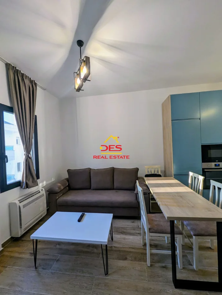 Vlore, shitet apartament 1+1+Ballkon Kati 1, 64 m² 168.000 € (Rruga Dhimitër Konomi)